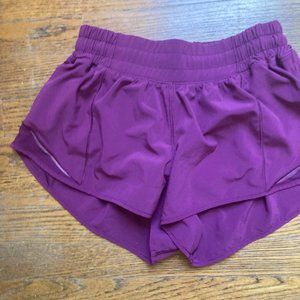 lululemon hotty hots low rise 2.5